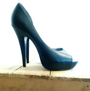 Steve Madden size 9 heels